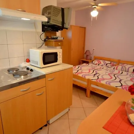 Apartmán Studio In Varvari With Terrace, Air Conditioning, Wifi, Washing Machine 664-4
