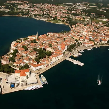 Studio In Varvari With Terrace, Air Conditioning, Wifi, Washing Machine 664-4 Poreč